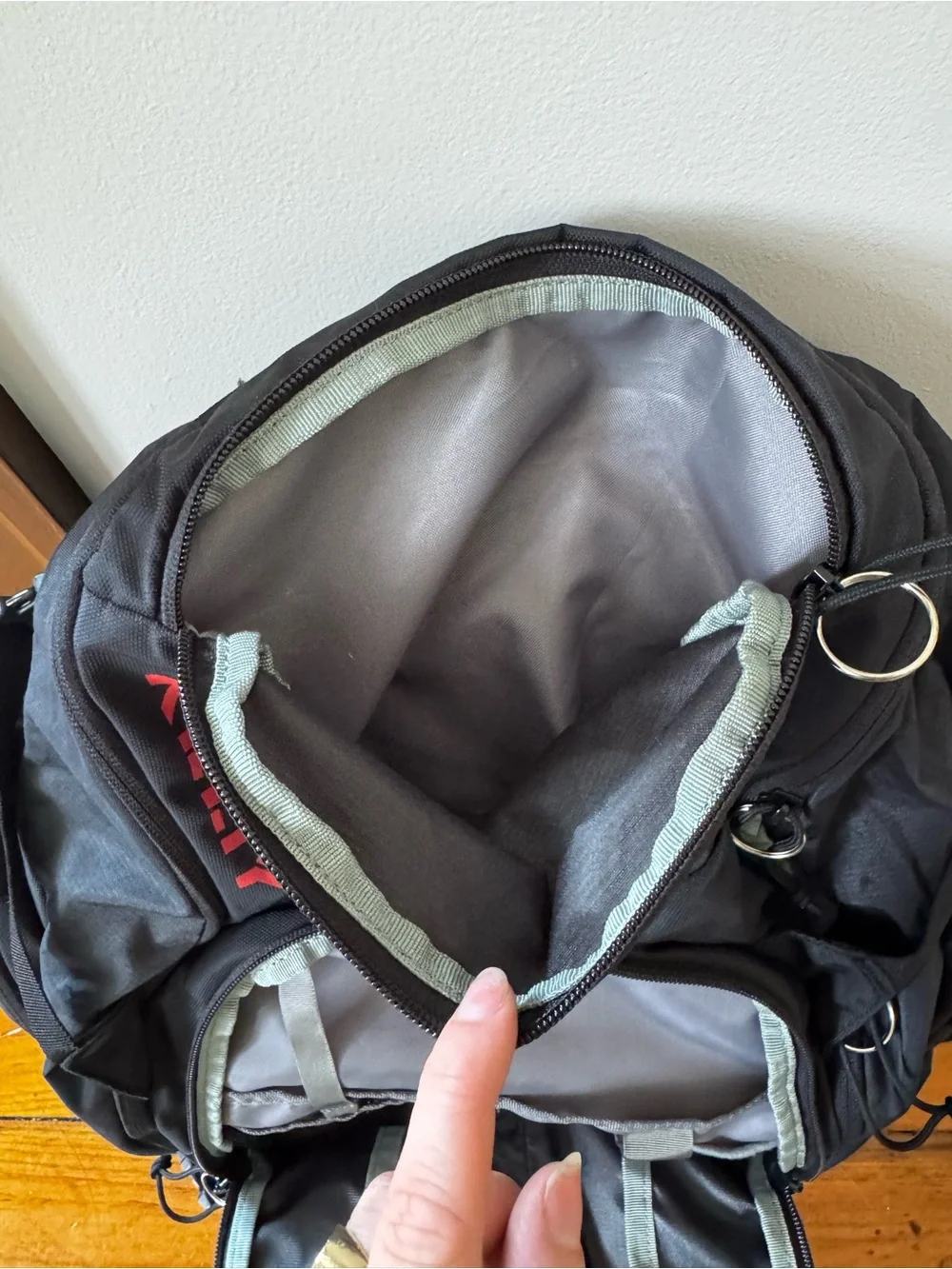 Redwing 44 Black All-Purpose Hiking Backpack